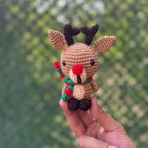 Handmade Christmas Reindeer Amigurumi – Crochet Christmas Decor – Cute Plush Toy – Xmas Gift for Kids & Home Decoration, Christmas Ornament